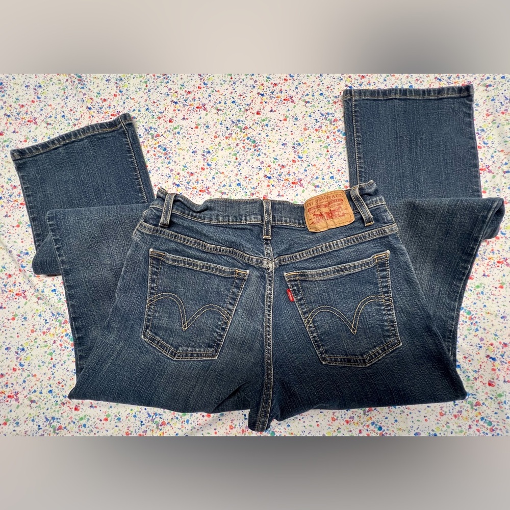 Levi’s Relaxed Bootcut 550, 10M MIS. Length 30in Women’s